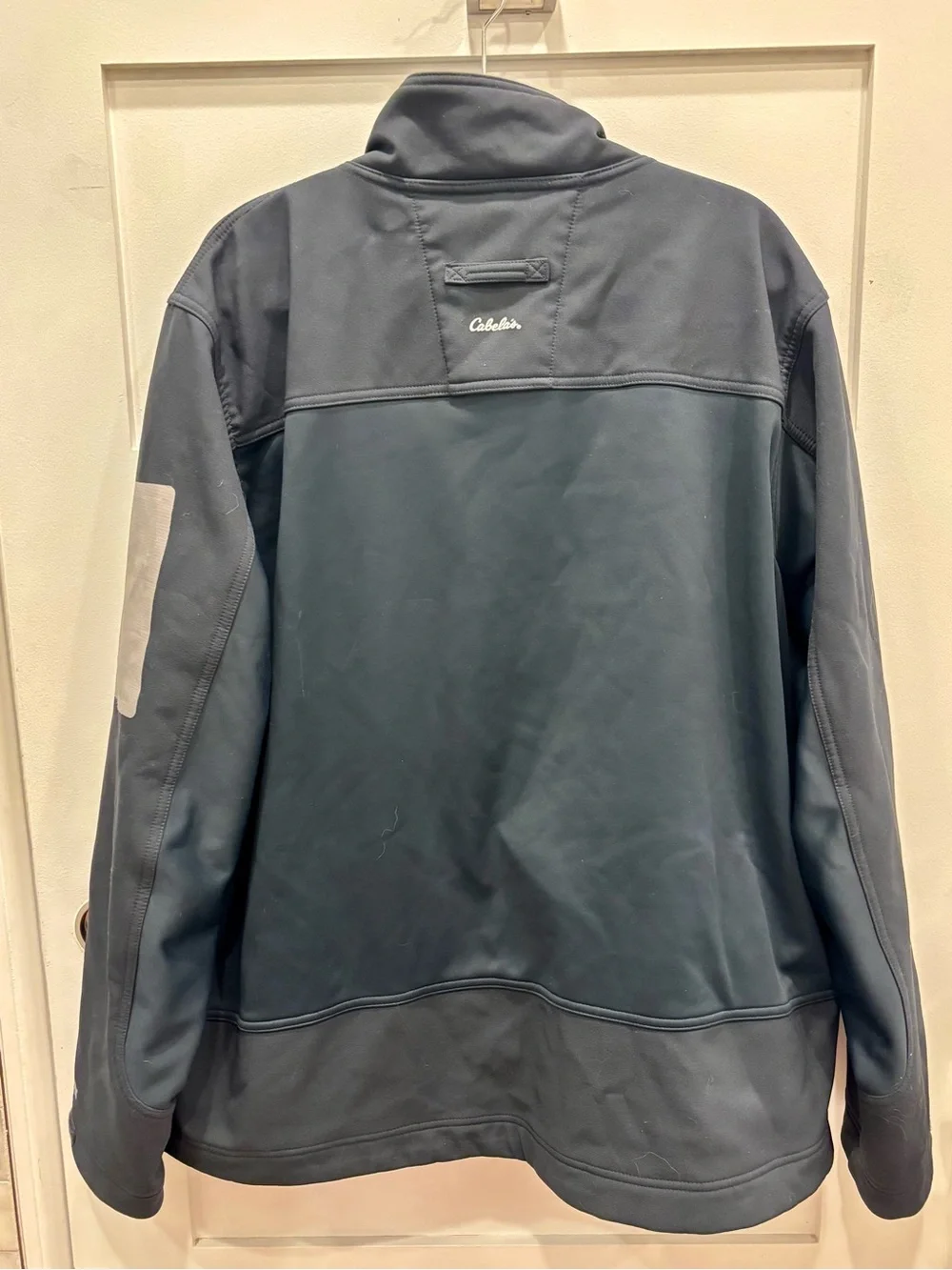 Cabela's Men's Dark Gray Windstopper Softshell Zip Jacket
